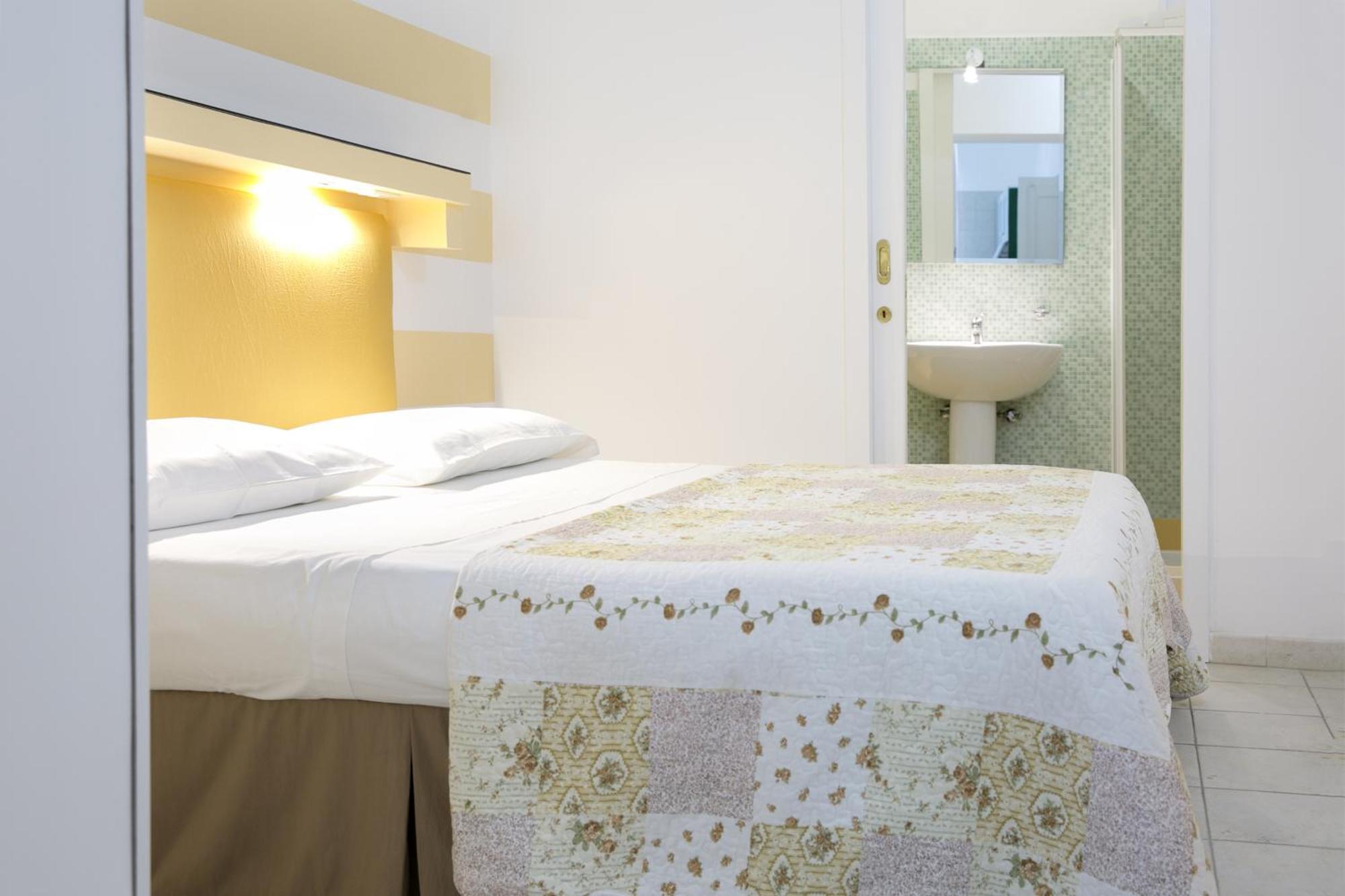 غالّيبولي B&B Dimora San Vincenzo الغرفة الصورة